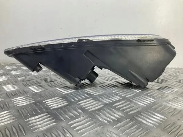 Volkswagen PASSAT B7 2012 Farol de nevoeiro dianteiro direito image 6