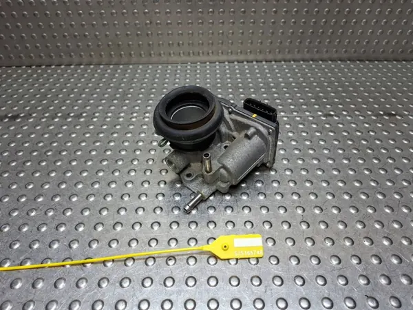 Corps de Papillon OEM S25165748 pour Toyota Yaris III image 4