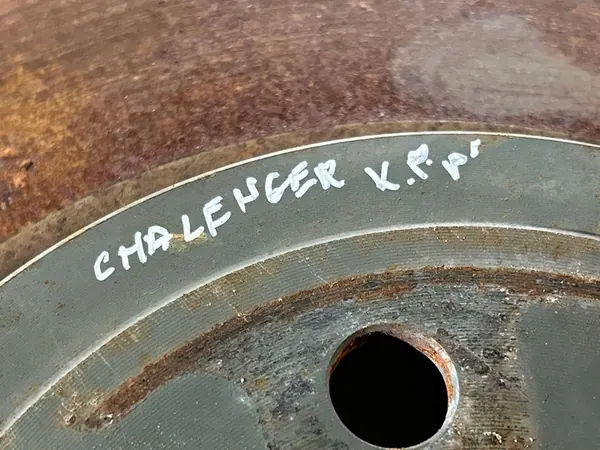 Disco de freio dianteiro completo Dodge Challenger 2017 OEM 5290537AD image 7