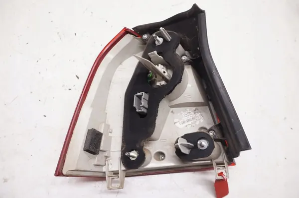 Luz Trasera Derecha Volvo XC70 II V70 III image 5