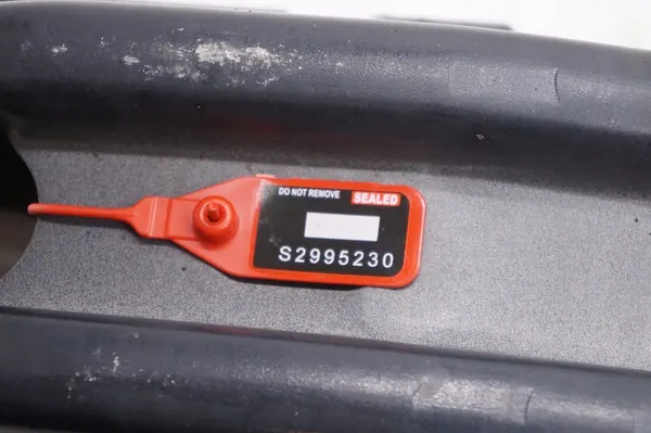 VOLVO V70 III XC70 II S80 II Etu Vahvistus 30791152 image 4