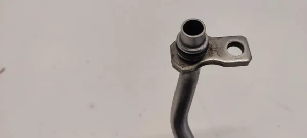 Audi A4 B8 vaihteistoöljyputki OEM 8K0317817BM 8K0317825C image 3
