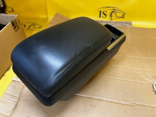 OEM A4636801410 Läderarmstöd för Mercedes G63 AMG image 3