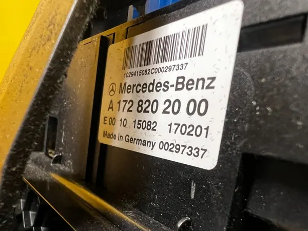 OEM A4636801410 Läderarmstöd för Mercedes G63 AMG image 6