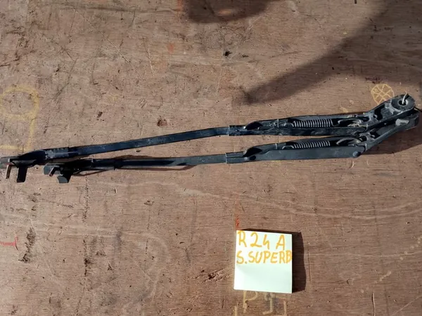 Front Wiper Arm Set Left Right Skoda Superb II image 2