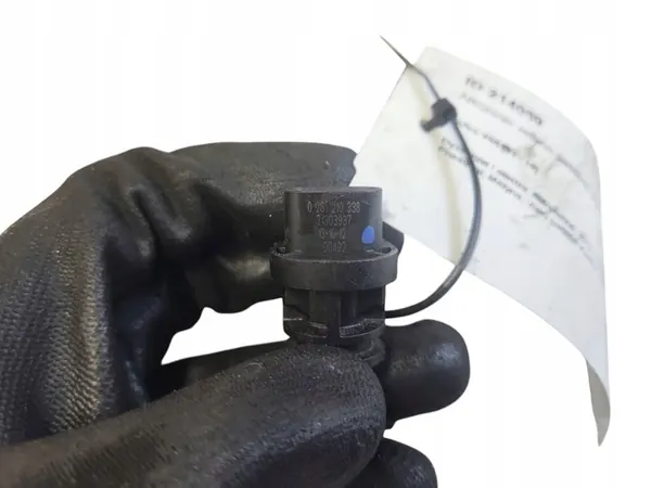 Kampiakselin sijaintianturi VOLVO XC60 2.4L diesel image 5