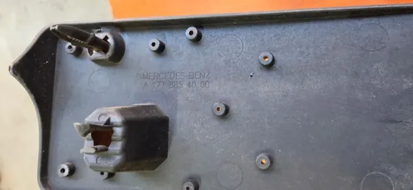 Mercedes A-luokka W177 etukilvenkehyksen OEM A1778854000 image 3