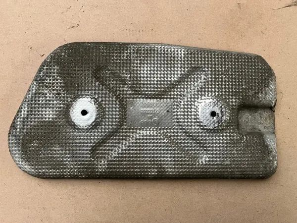 Escudo térmico escape traseiro OEM 50533713 Alfa image 3