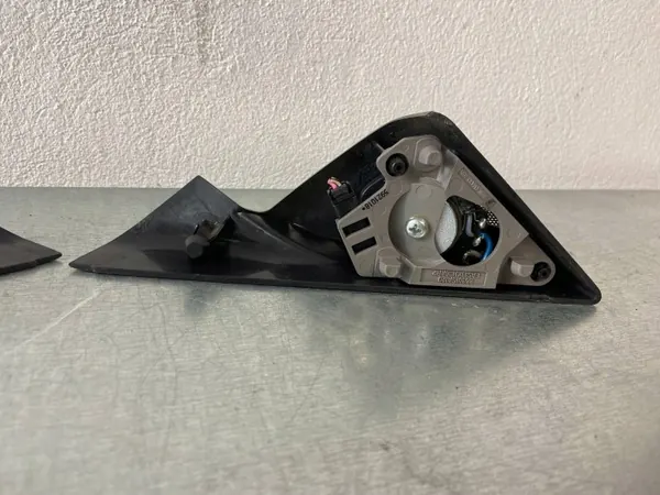 Subaru Forester II SG Voordeur Tweeter OEM 86301SA120 image 5