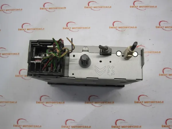 CITROEN C3 II 1.4 HDI Radio CD OEM 98016070XT image 6