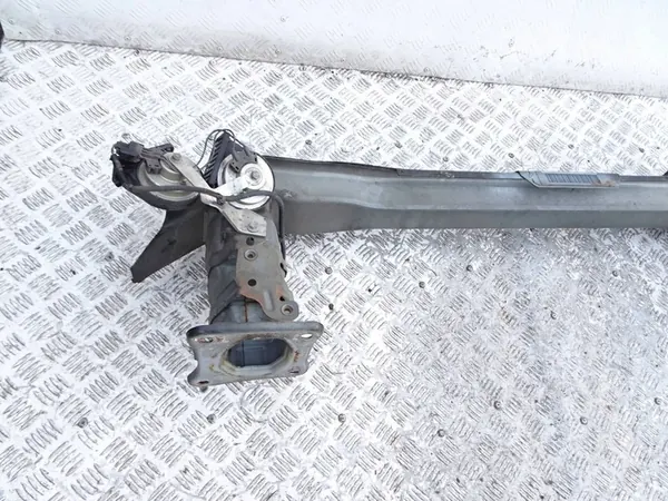 Poutre de pare-chocs avant Ford Focus MK3 FB image 6