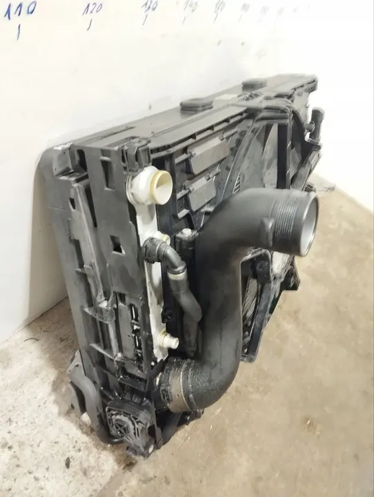 Radiador BMW 5 Gran Turismo 2013 7562590 image 10