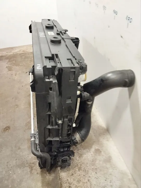 Radiador BMW 5 Gran Turismo 2013 7562590 image 4