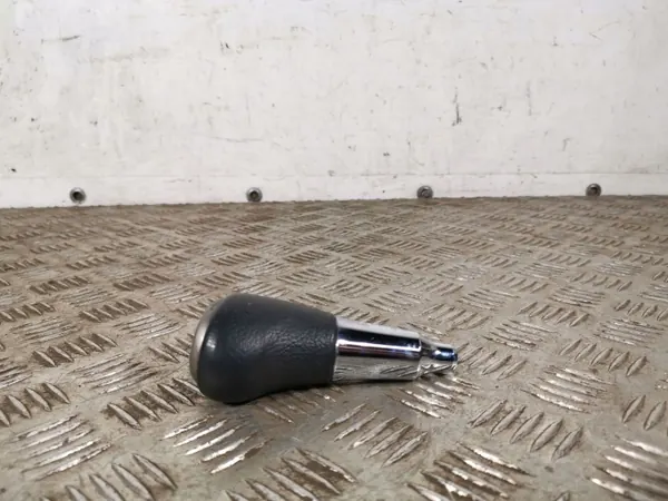 Toyota Schaltknauf OEM FBZ11551 für RAV4 XA40 image 2