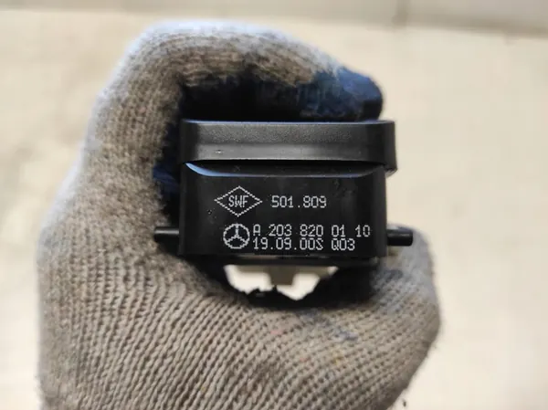 Raamschakelaar linksvoor MERCEDES C W203 A2038200110 image 4