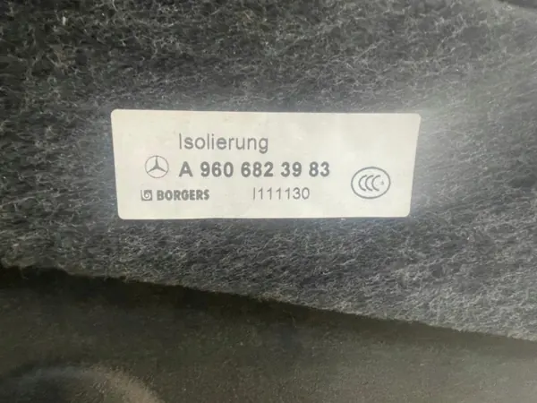 Mercedes Actros MP4 11-18 Ohjaamon katto OEM A9606823983 image 9