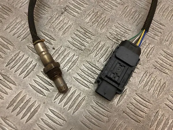Volvo Lambda-anturi OEM 32203505 S90/V90 2019 image 4