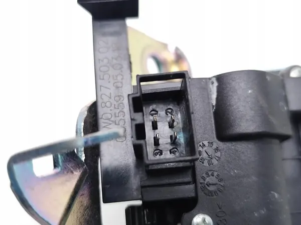 Audi A4 Baklucka Lås 2018 Sedan 8W0827503 image 6