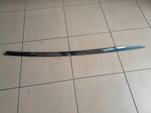 Kia OE PRAWA Takaikkunan Lista Oikea - Käytetty image 2