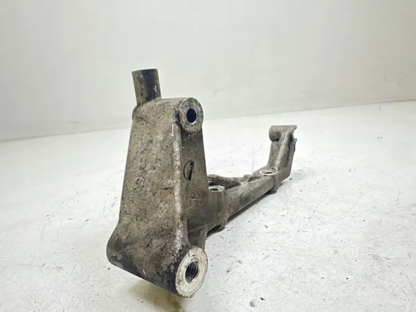 Soporte de bomba de dirección asistida KIA Sorento 2007 MTL26495 image 3