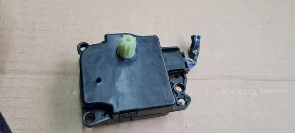 Chrysler Pacifica 2021 Lämmitysmoottori OEM FV198002 image 6