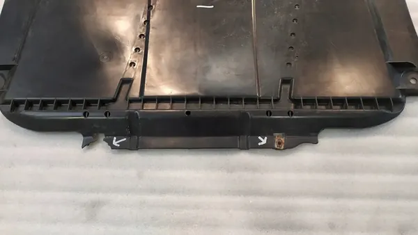 Dacia Dokker Täcksplatta 758908453R image 6