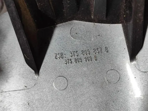 Motor da tampa de combustível SKODA SUPERB I 3T5809857B 2.0L Diesel image 6