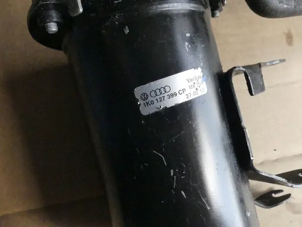 Volkswagen OE Polttoainesuodattimen kotelo image 5