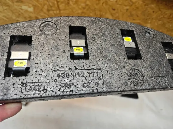 Audi A6 C7 Tavaratilankotelot OEM 4G9012171B image 4