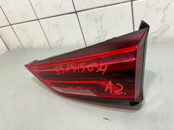 Luz trasera derecha Audi Q3 image 3