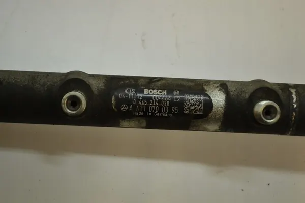 MERCEDES W211 2.2 CDI Brandstofrail Sensoren A6460701095 image 8