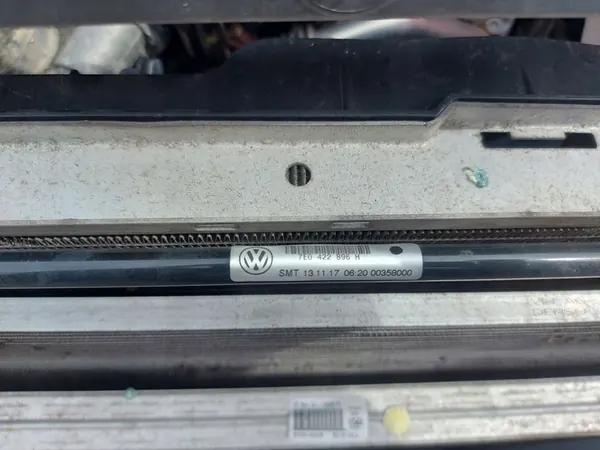 VW TRANSPORTER T6 2.0 TDI Radiador con Ventilador OEM 7E0121212A image 3