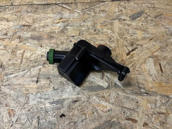 Porsche 911 991 Ölbehälter OEM 0PB422371 - Gebraucht image 2