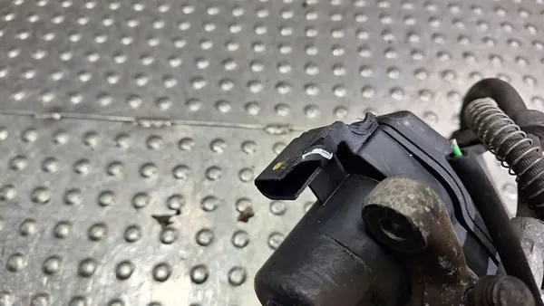 MERCEDES W166 ML GLE HINTERES ELEKTRISCHES BREMSZANGE image 6