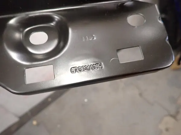 Höger Framskärm VW POLO V 2009-2017 OEM image 2