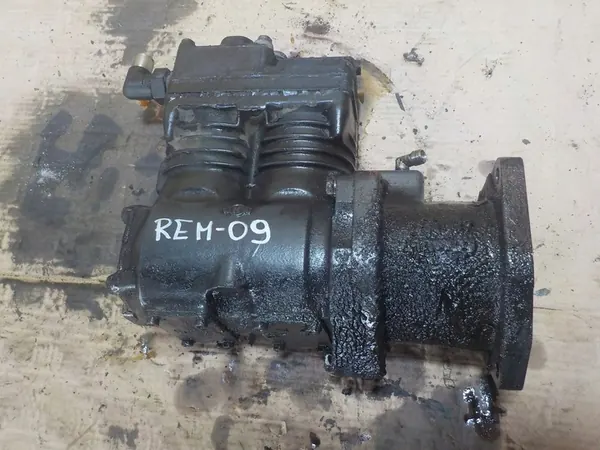 Compresseur d'air Renault Magnum 440 12L image 2