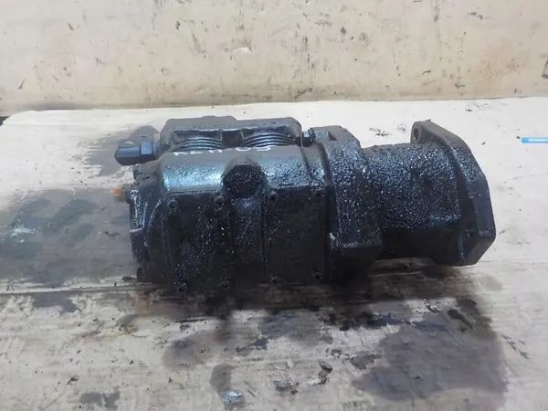 Compresseur d'air Renault Magnum 440 12L image 4