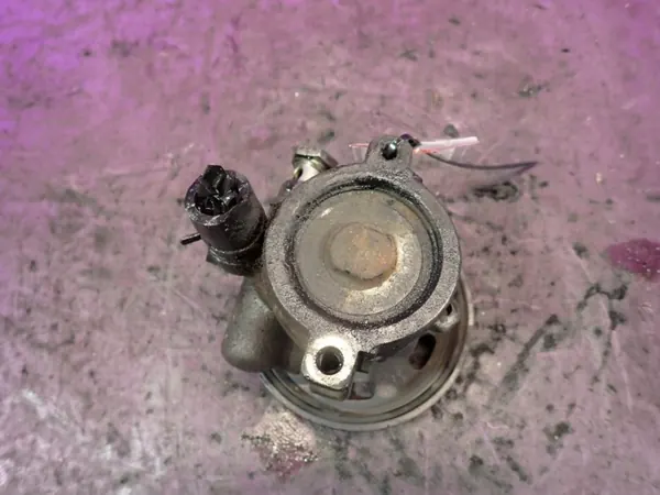 Bomba dirección VW Golf IV 1.8T 26016947 image 4