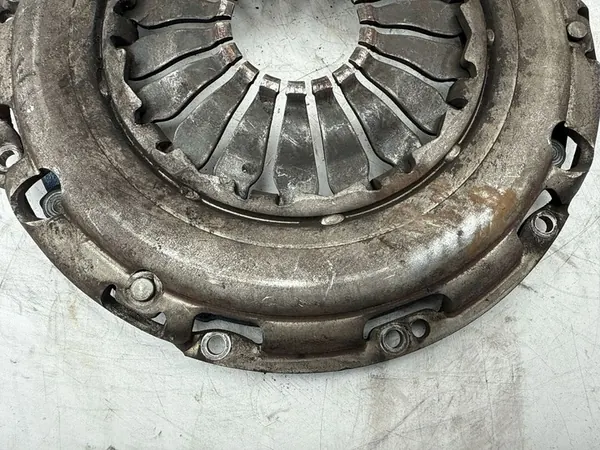 Conjunto de embreagem Renault Megane III 2011 image 9