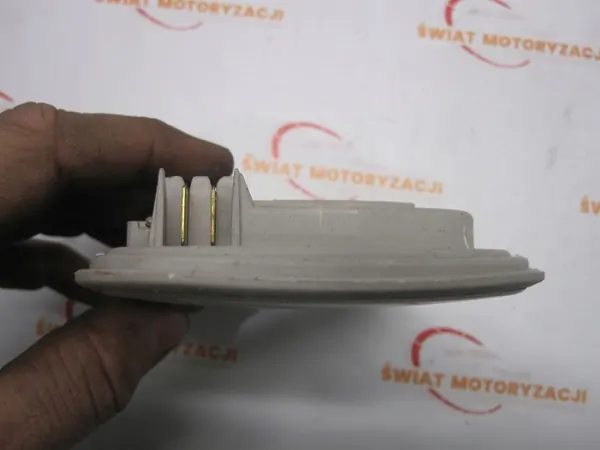 Mitsubishi L200 07r kattovalaisin OEM MR748283 image 3