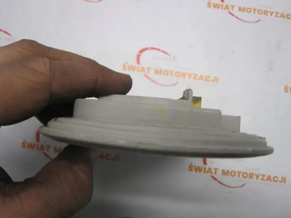 Mitsubishi L200 07r kattovalaisin OEM MR748283 image 5