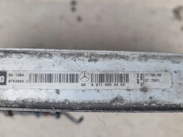 Mercedes W211 W219 Waterkoeler A2115003402 image 3