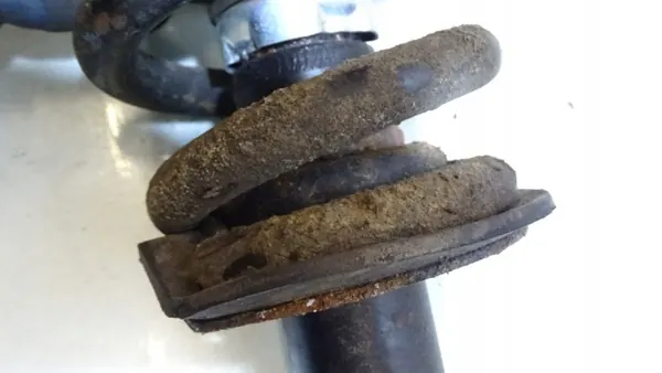 OEM 000 Rechter voor McPherson Mitsubishi Pajero III image 6