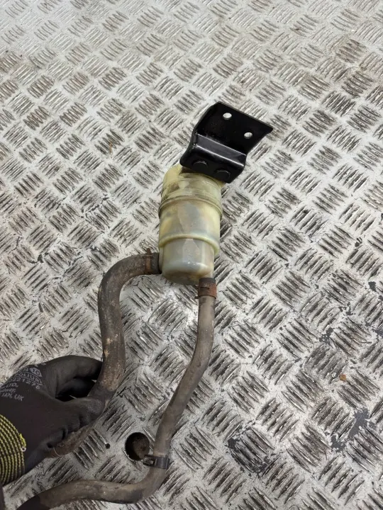 Réservoir de direction Mitsubishi OE pour Pajero IV image 4