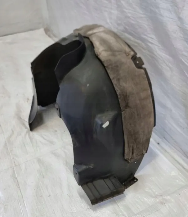 Chevrolet Trax vordere rechte Kotflügel OEM 95142652 image 4