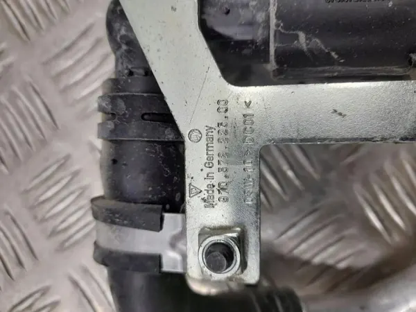 Pompe à eau Porsche Panamera 970 OEM 976572226 image 5