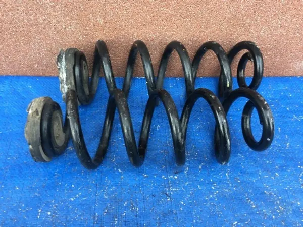 OEM 310126173915 Molas Traseiras para Audi Q5 80A FY image 2