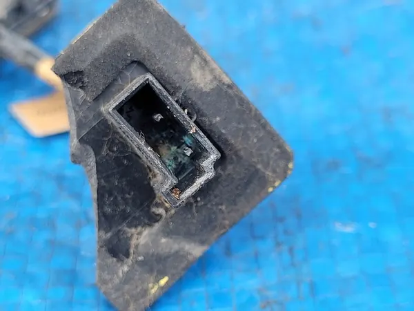 OPEL Insignia A Mikrokatkaisin Takaluukun Kahva GM 13359897 image 3