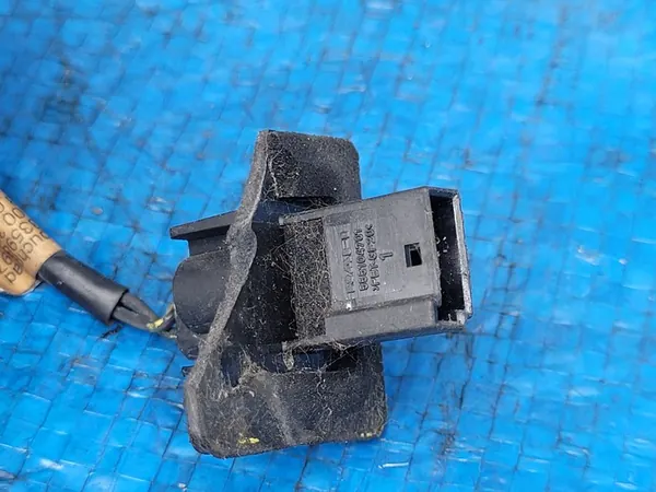 OPEL Insignia A Mikrokatkaisin Takaluukun Kahva GM 13359897 image 4