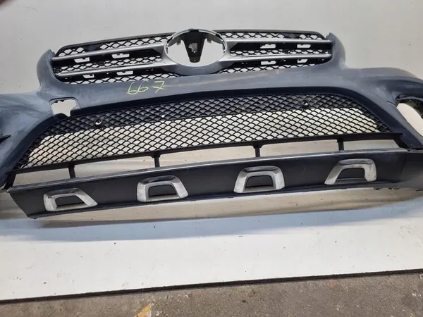 MERCEDES GLC 253 AMG Parrilla de Parachoques Delantero image 6